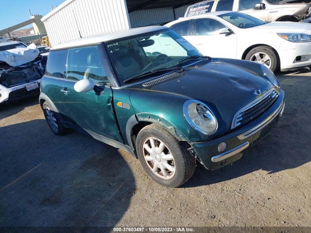2002 MINI COOPER HARDTOP VIN: WMWRC33472TE12643