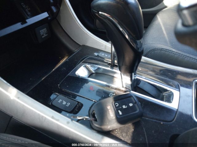 1HGCR3F83HA034720 Honda Accord Sedan Ex-l V6