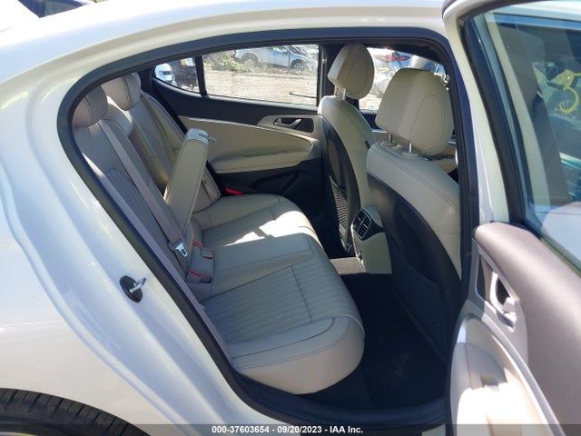 Genesis G70 2.0T 2022 KMTG34TA6NU103409 Image 8