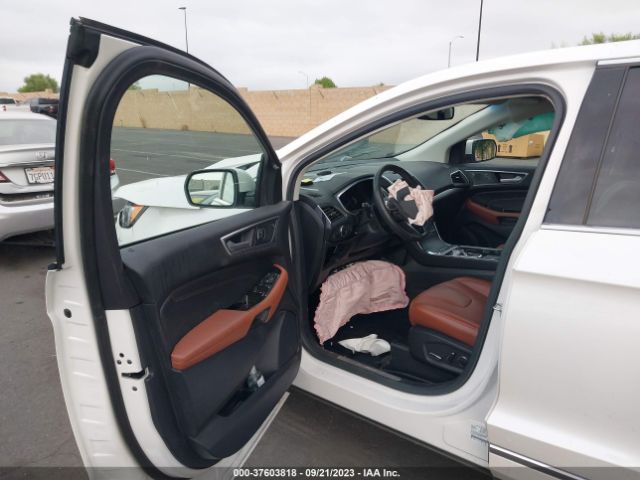 2FMPK3K93KBC49010 Ford Edge Titanium