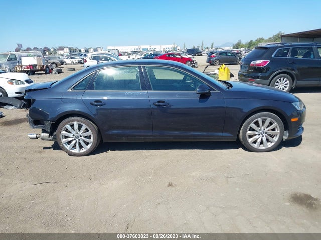 WAUGMAF46HN046981 Audi A4 Ultra Premium