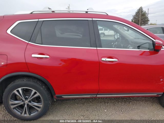 JN8AT2MV9HW266417 Nissan Rogue Sl