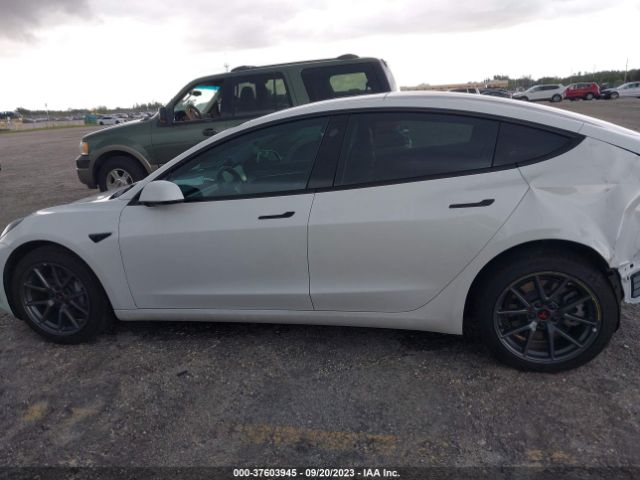 5YJ3E1EA4PF405358 Tesla MODEL 3