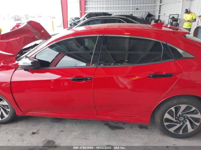 SHHFK7H21JU228478 Honda Civic Hatchback Lx
