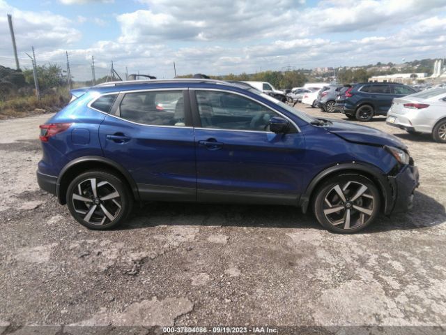 JN1BJ1CWXLW388726 Nissan Rogue Sport Sl