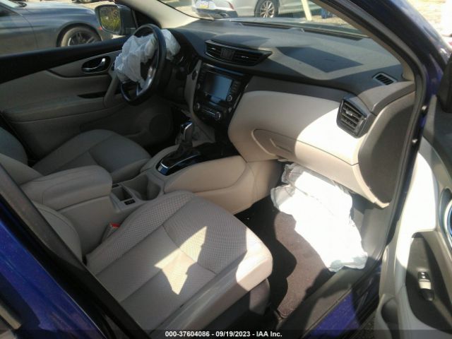 JN1BJ1CWXLW388726 Nissan Rogue Sport Sl