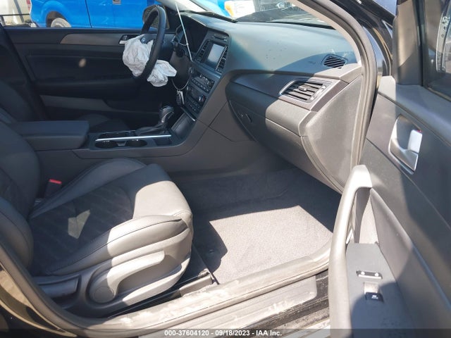 2016 HYUNDAI SONATA 2.4L SPORT VIN: 5NPE34AF7GH273845
