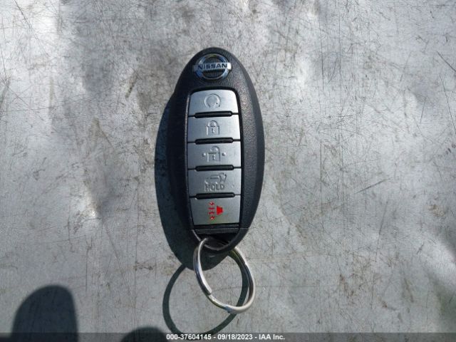5N1AT2MT8JC797752 Nissan Rogue Sl