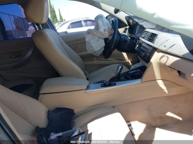 WBA8A9C51GK616622 BMW 3 Series 320i