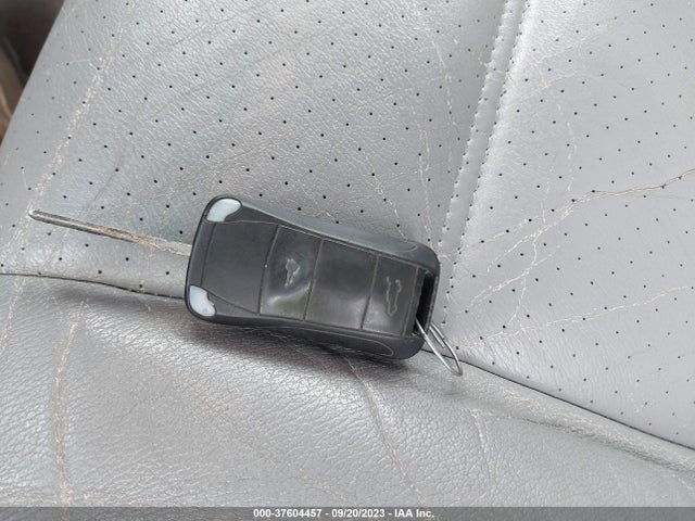 2005 PORSCHE CAYENNE WP1AA29P55LA22500 Photo 10