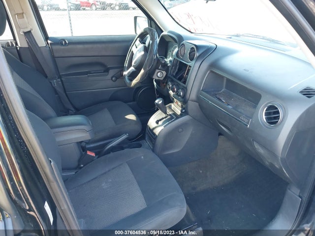 1C4NJPBA8ED853182 Jeep Patriot Altitude