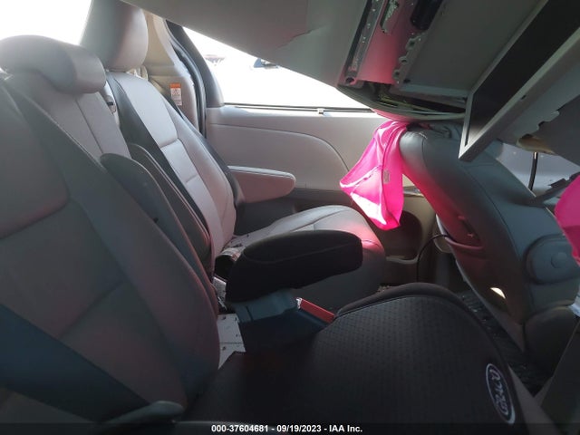 Toyota Sienna Xle Auto Access 2018 5TDYZ3DC4JS902941 Image 8