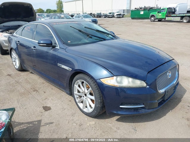 2011 JAGUAR XJ SAJWA1CBXBLV17190 Photo 0