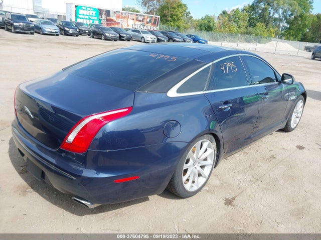 2011 JAGUAR XJ SAJWA1CBXBLV17190 Photo 3
