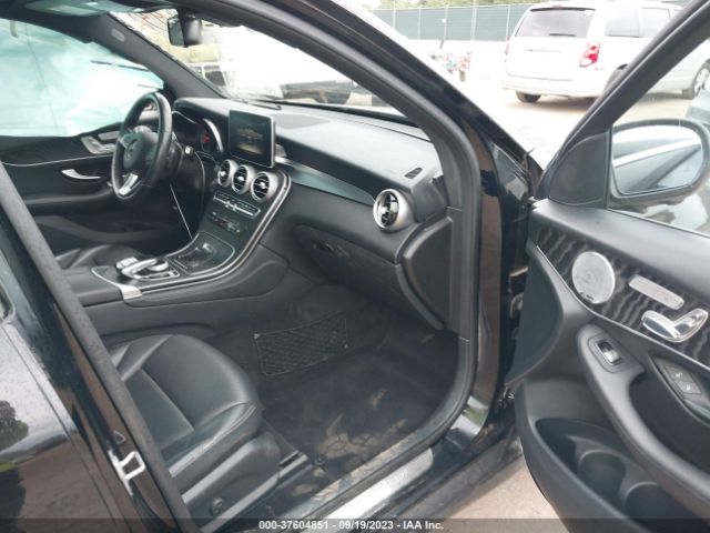 WDC0G4KB4JV043210 Mercedes-Benz GLC 300