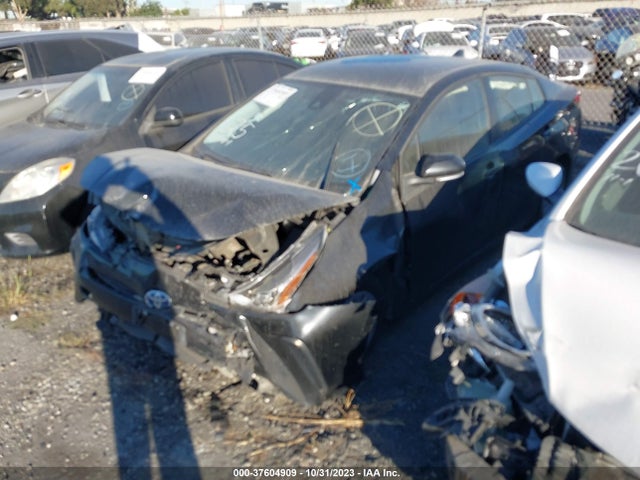 Toyota Prius L 2021 JTDKAMFU3M3147733 Image 2