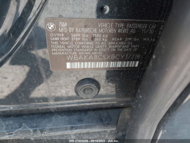 2011 BMW 750I WBAKA8C5XBCY37218 Photo 8