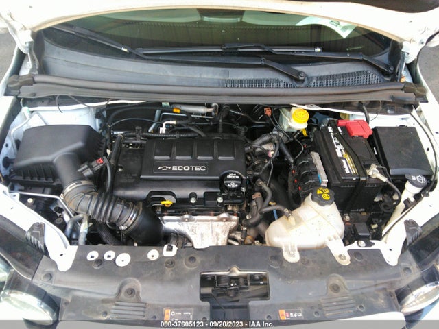 Chevrolet SONIC LTZ 2015 1G1JE5SB4F4203324 Image 10