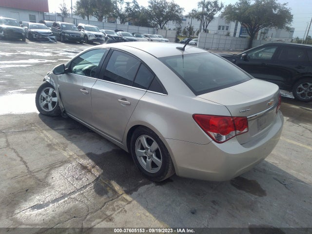 Chevrolet Cruze 1lt 2014 1G1PC5SB1E7487699 Image 3