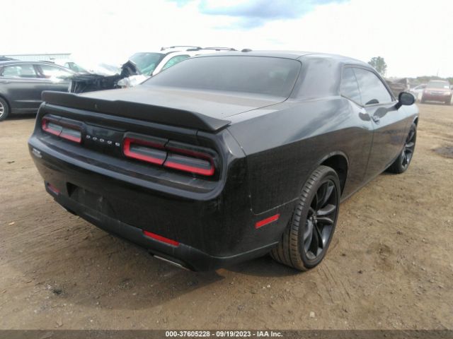 2C3CDZAG2JH333576 Dodge Challenger Sxt