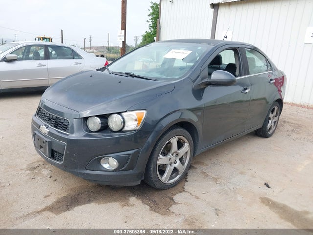 Chevrolet SONIC LTZ 2014 1G1JE5SG6E4126840 Image 2
