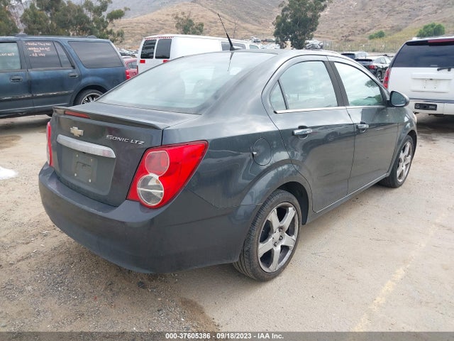 Chevrolet SONIC LTZ 2014 1G1JE5SG6E4126840 Image 4