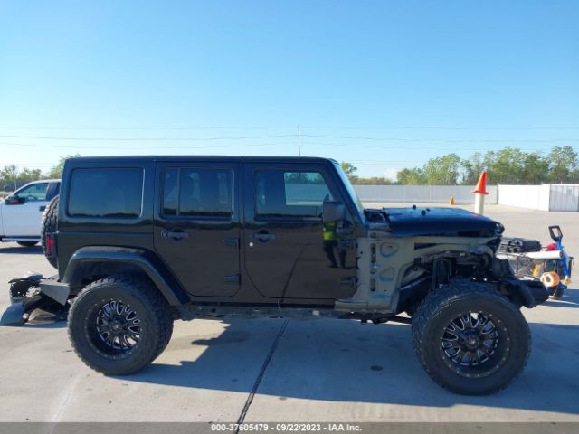 1C4HJWEG8EL126878 Jeep Wrangler Unlimited Sahara