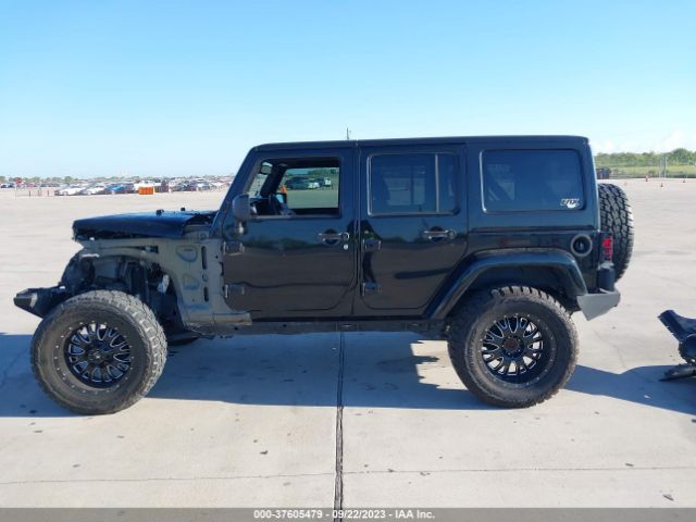 1C4HJWEG8EL126878 Jeep Wrangler Unlimited Sahara
