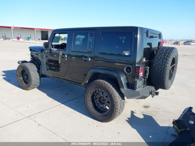 1C4HJWEG8EL126878 Jeep Wrangler Unlimited Sahara