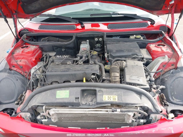 2006 MINI COOPER WMWRC33526TJ77600 Photo 9