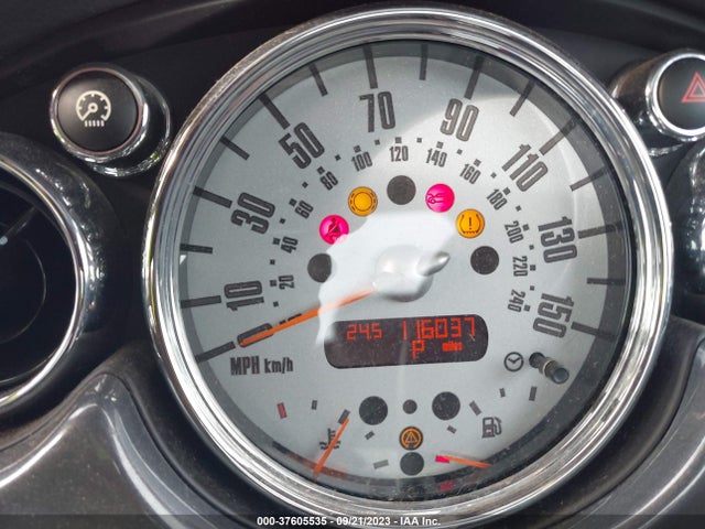 2006 MINI COOPER WMWRC33526TJ77600 Photo 6