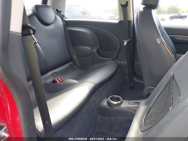 2006 MINI COOPER WMWRC33526TJ77600 Photo 7