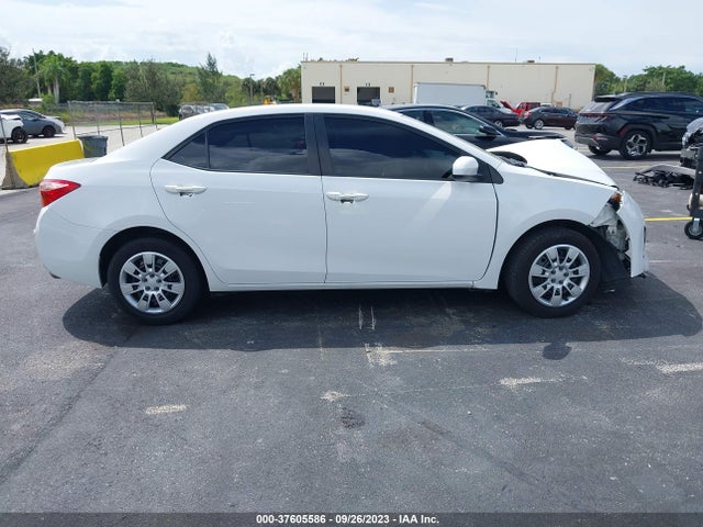 Toyota COROLLA LE 2019 5YFBURHE4KP888083 Image 12