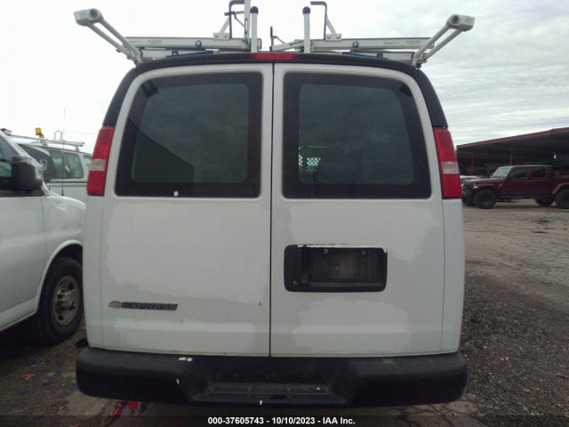Chevrolet EXPRESS CARGO VAN 2019 1GCWGAFP3K1215546 Image 16