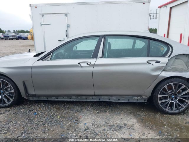 WBA7T2C08NCG92446 BMW 7 Series 740i