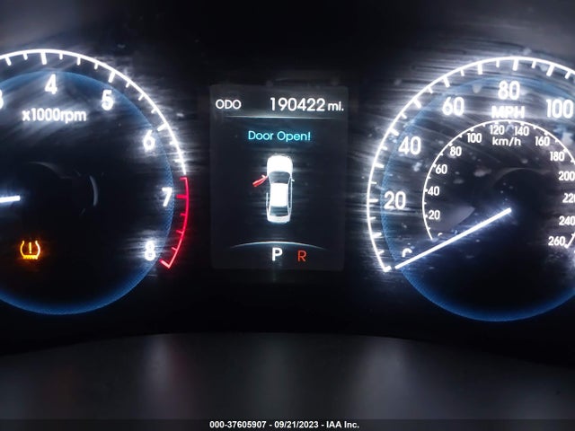 2012 HYUNDAI GENESIS 5.0L VIN: KMHGC4DHXCU194901