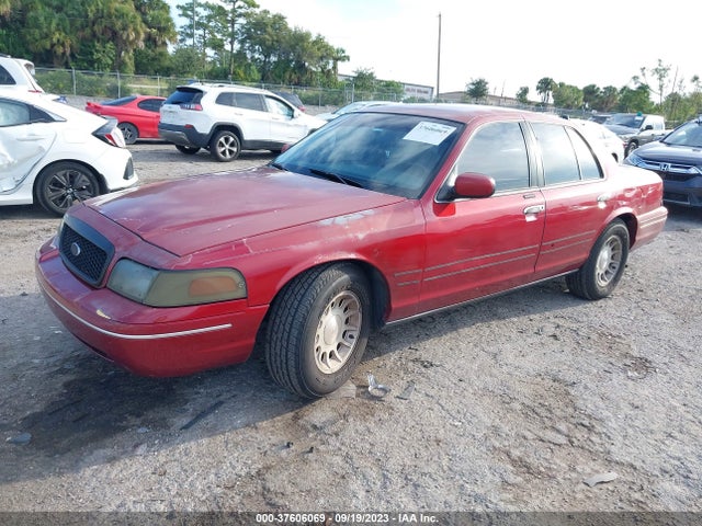 1998 FORD CROWN VICTORIA LX VIN: 2FAFP74W2WX128463