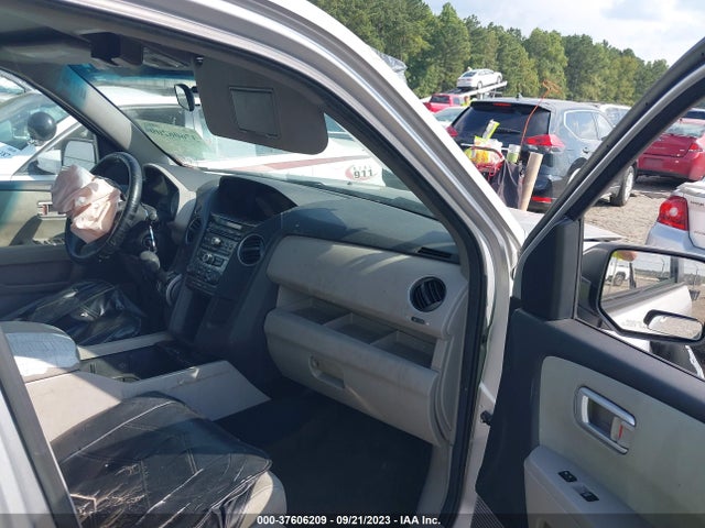 2014 HONDA PILOT EX VIN: 5FNYF4H47EB016091