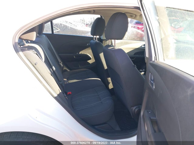 Chevrolet SONIC LT 2014 1G1JC5SH0E4226219 Image 8