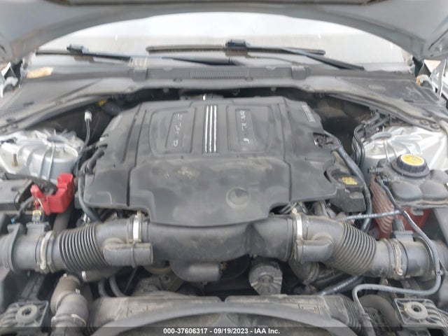 2017 JAGUAR XE SAJAK4BV1HA965486 Photo 9