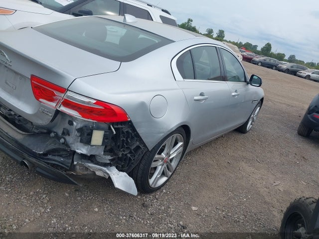 2017 JAGUAR XE SAJAK4BV1HA965486 Photo 3
