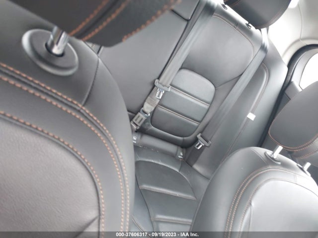 2017 JAGUAR XE SAJAK4BV1HA965486 Photo 7