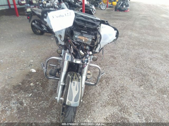 2016 HARLEY-DAVIDSON FLHX 1HD1KBM19GB608836 Photo 4