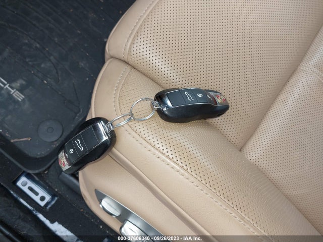 2018 PORSCHE MACAN WP1AA2A5XJLB08762 Photo 10