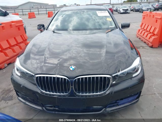 WBA7E2C52HG739504 BMW 7 Series 740i
