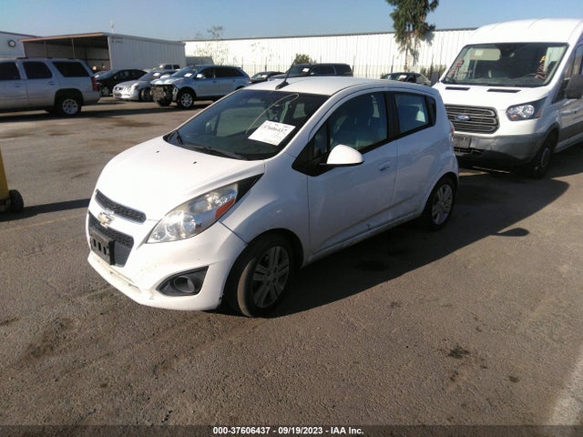 Chevrolet Spark 1lt Auto 2014 KL8CD6S94EC549361 Image 2