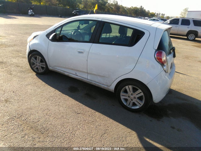 Chevrolet Spark 1lt Auto 2014 KL8CD6S94EC549361 Image 3