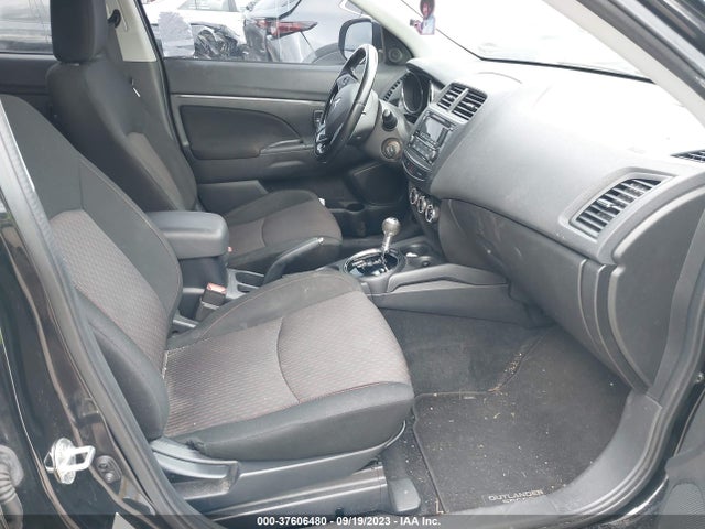 JA4AP3AU8HZ002289 Mitsubishi Outlander Sport 2.0
