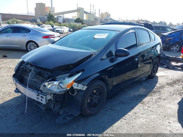 Toyota Prius Four/five/three/one/two 2014 JTDKN3DU5E1816972 Image 2