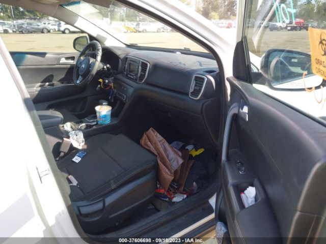 KNDPMCAC4J7459800 KIA Sportage Lx